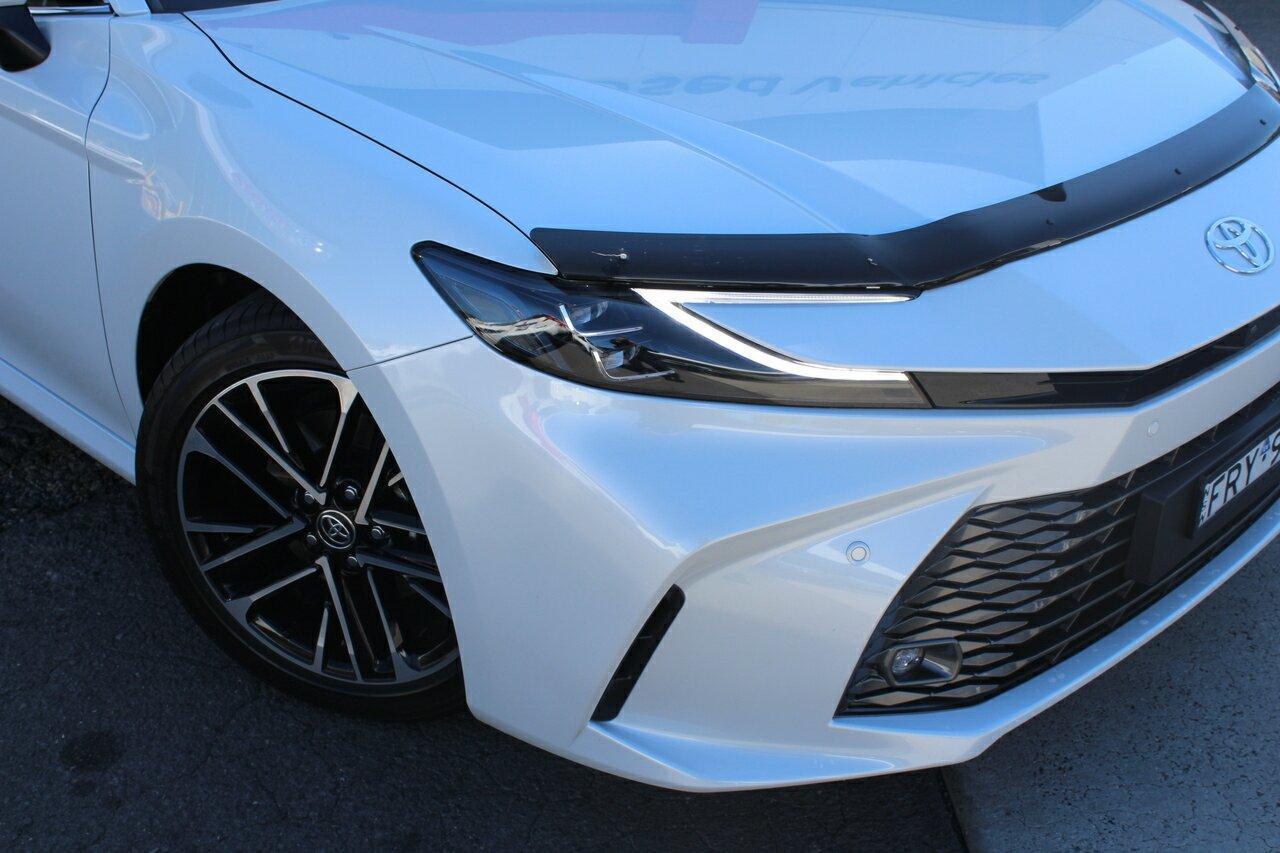 2025 Toyota Camry SL in White