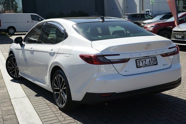 2025 Toyota Camry SL in White