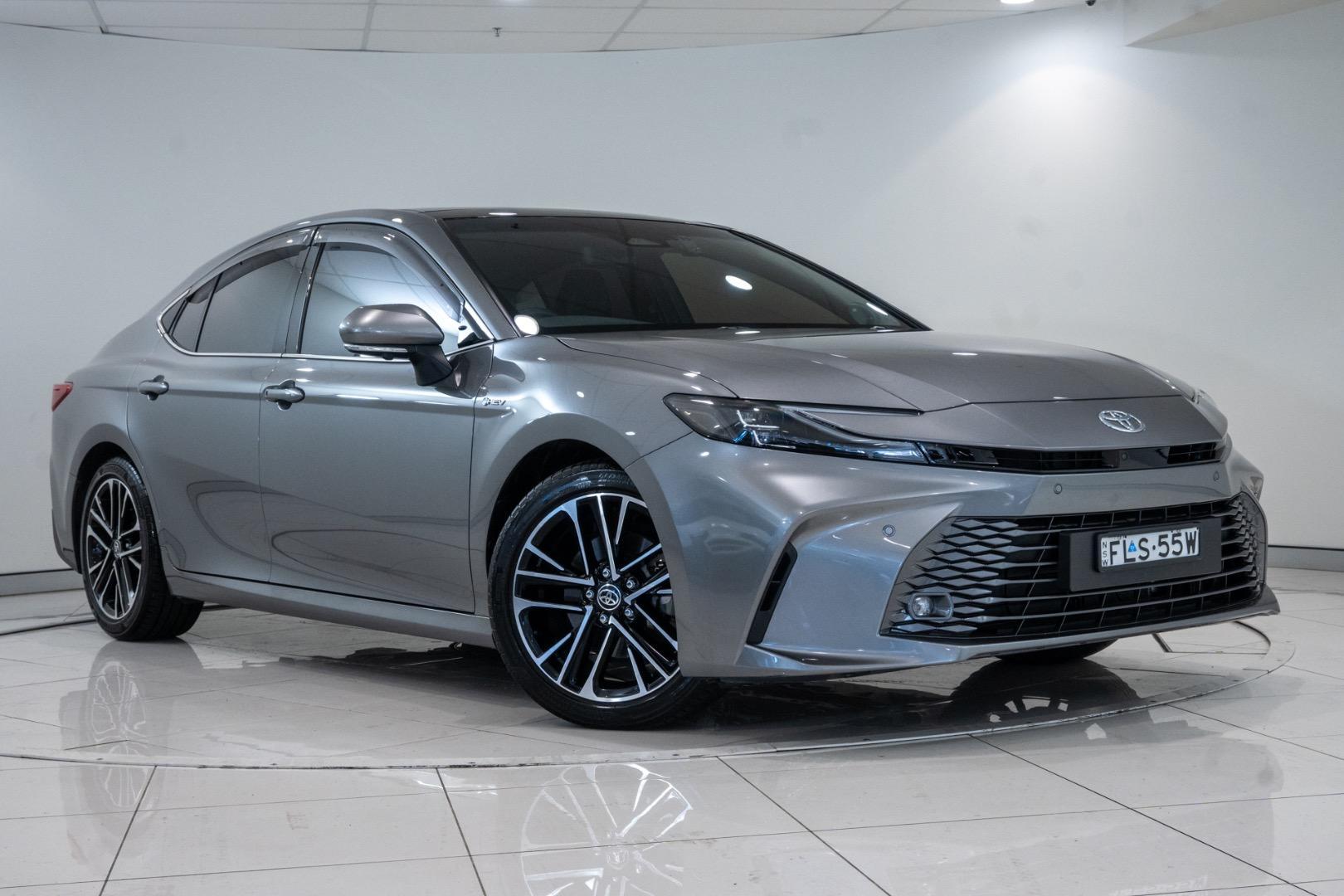 2024 Toyota Camry SL in Silver