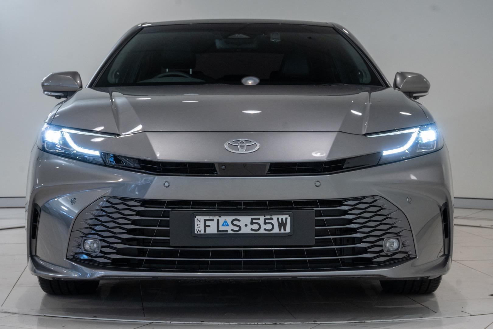 2024 Toyota Camry SL in Silver
