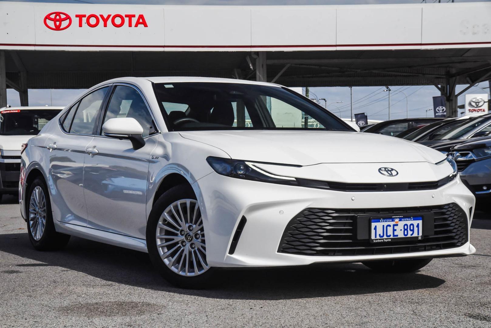 2025 Toyota Camry Ascent in White
