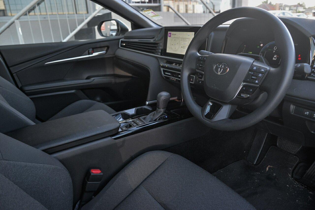 2025 Toyota Camry Ascent in White