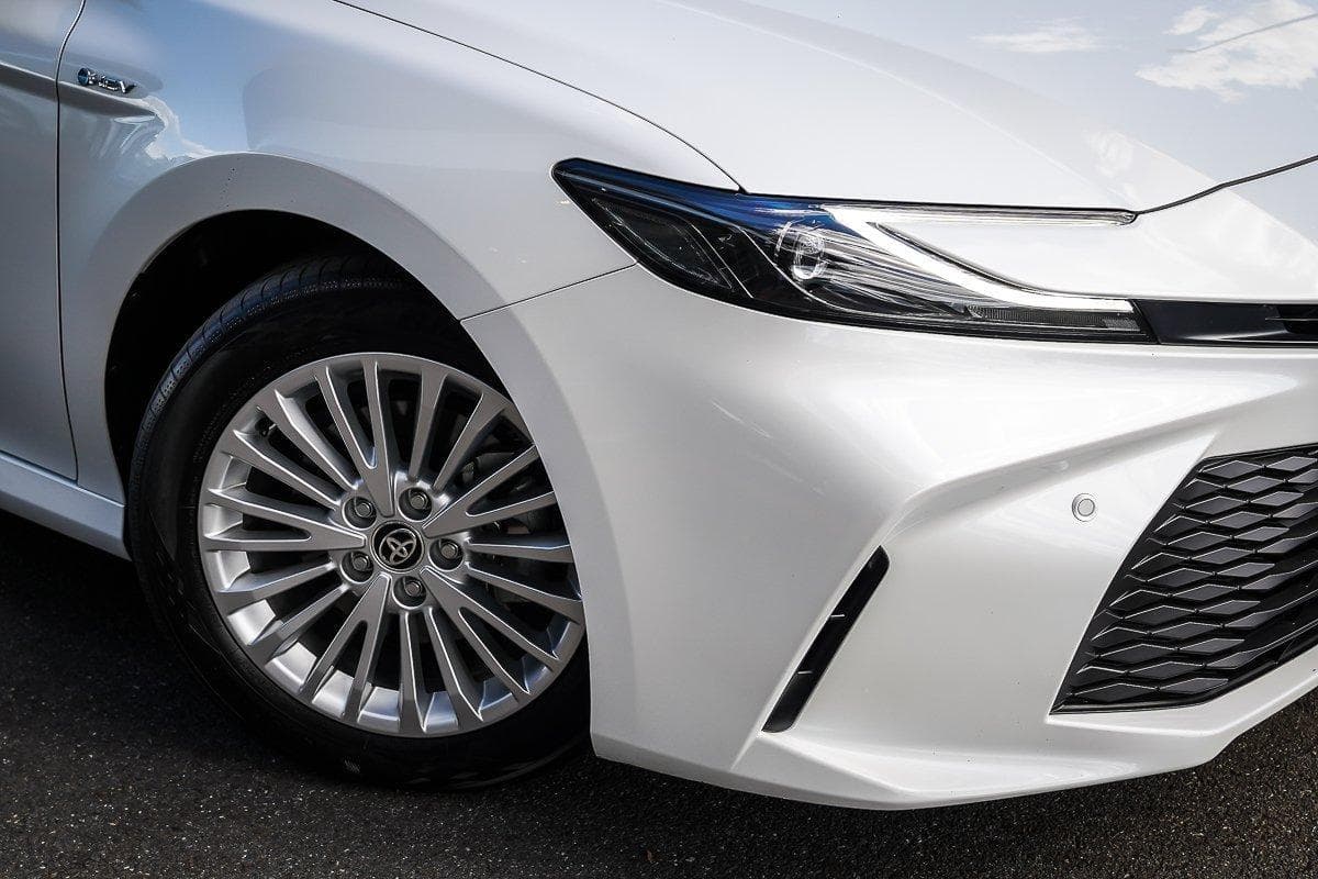 2025 Toyota Camry Ascent in White