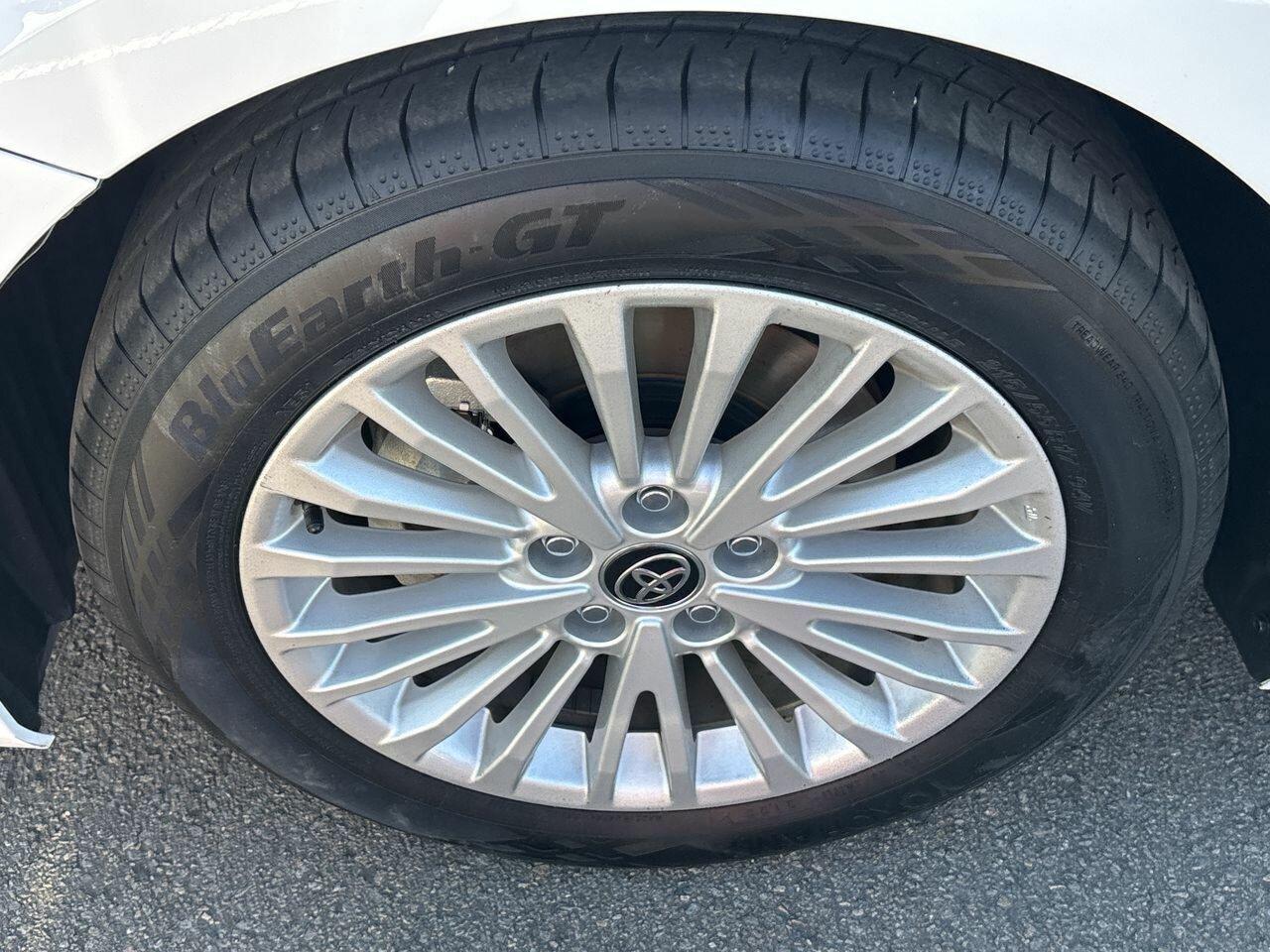 2025 Toyota Camry Ascent Sport in White