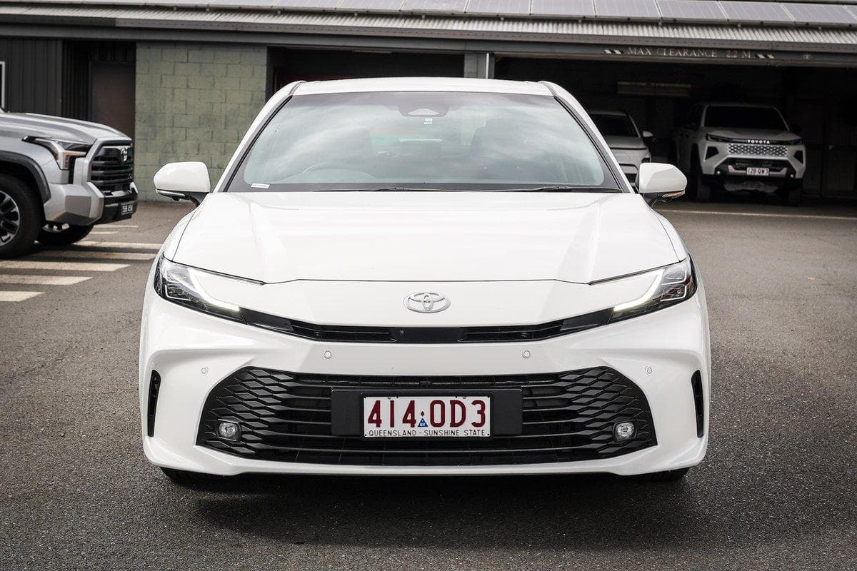 2025 Toyota Camry Ascent Sport in White