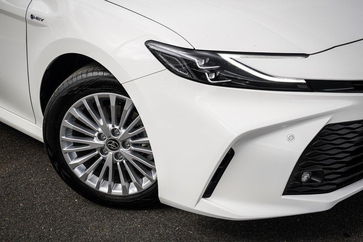 2025 Toyota Camry Ascent Sport in White