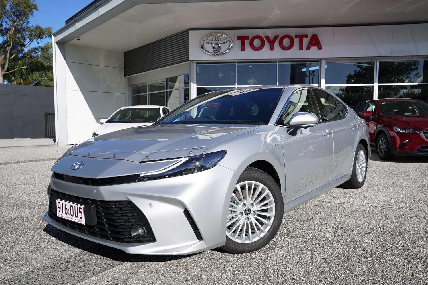 2025 Toyota Camry Ascent Sport in Silver