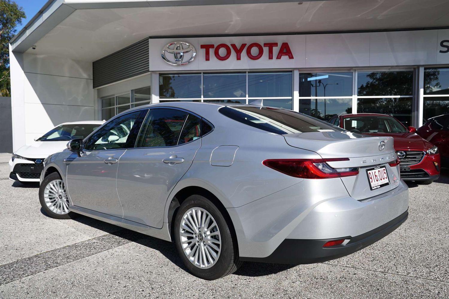 2025 Toyota Camry Ascent Sport in Silver