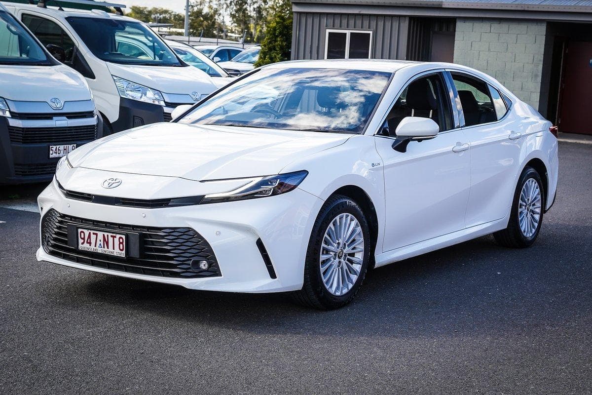 2025 Toyota Camry Ascent Sport in White