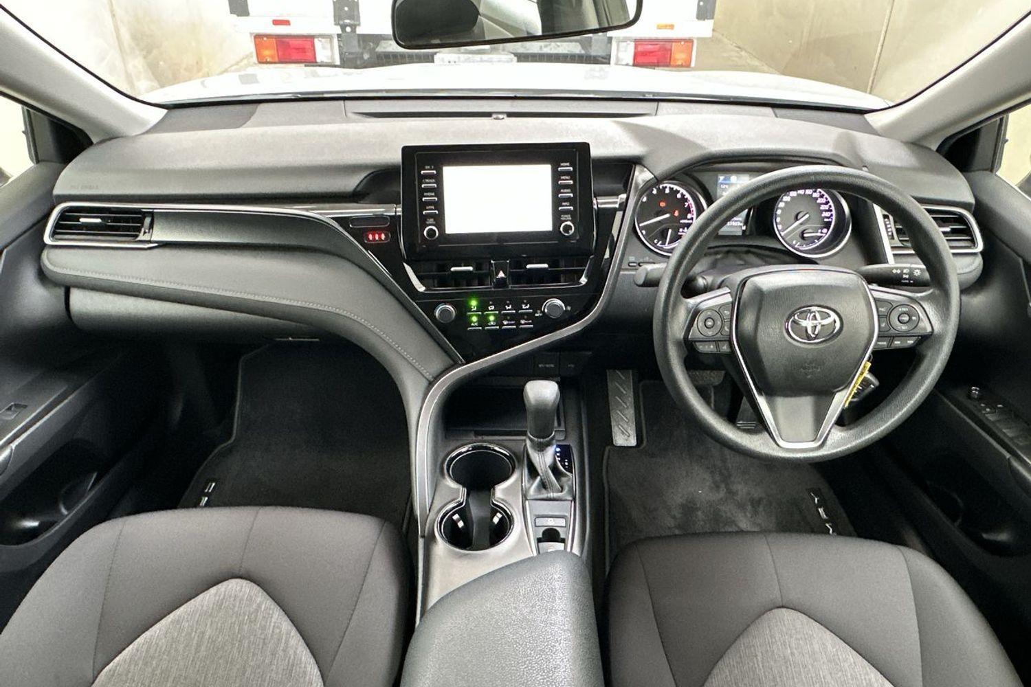 2021 Toyota Camry Ascent in Silver