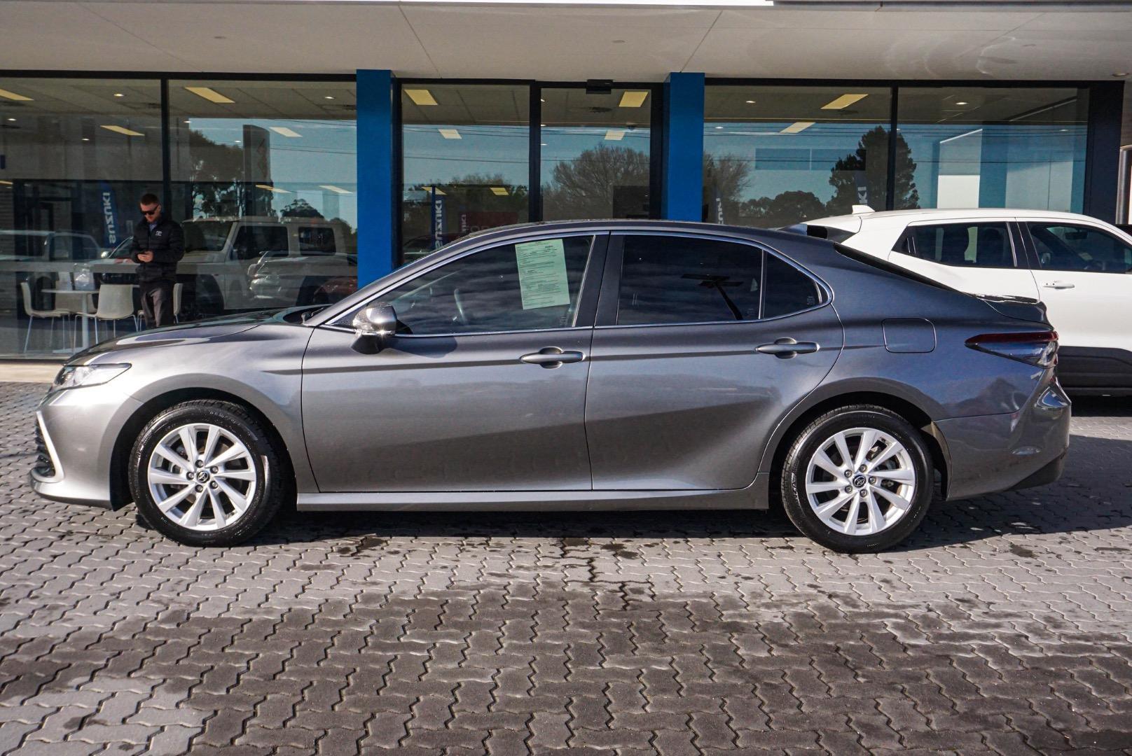 2021 Toyota Camry Ascent in Silver