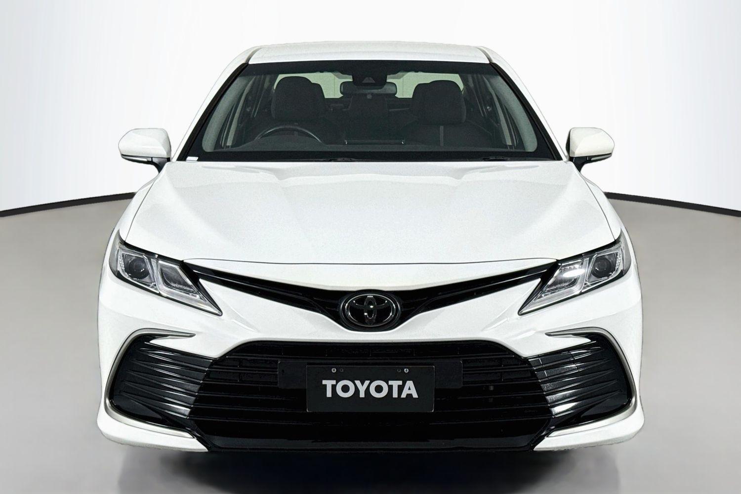 2021 Toyota Camry Ascent in White
