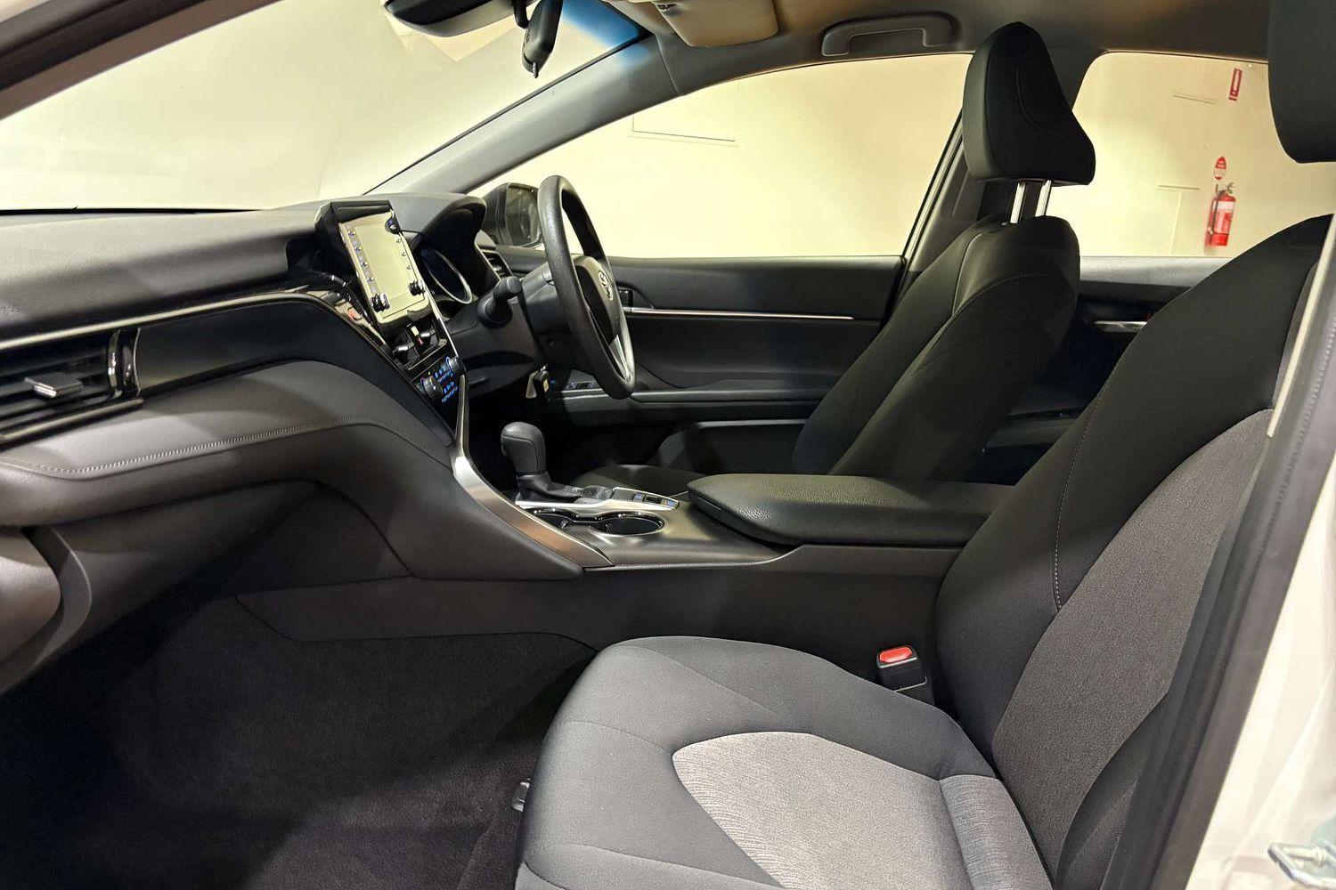 2024 Toyota Camry Ascent Sport in White