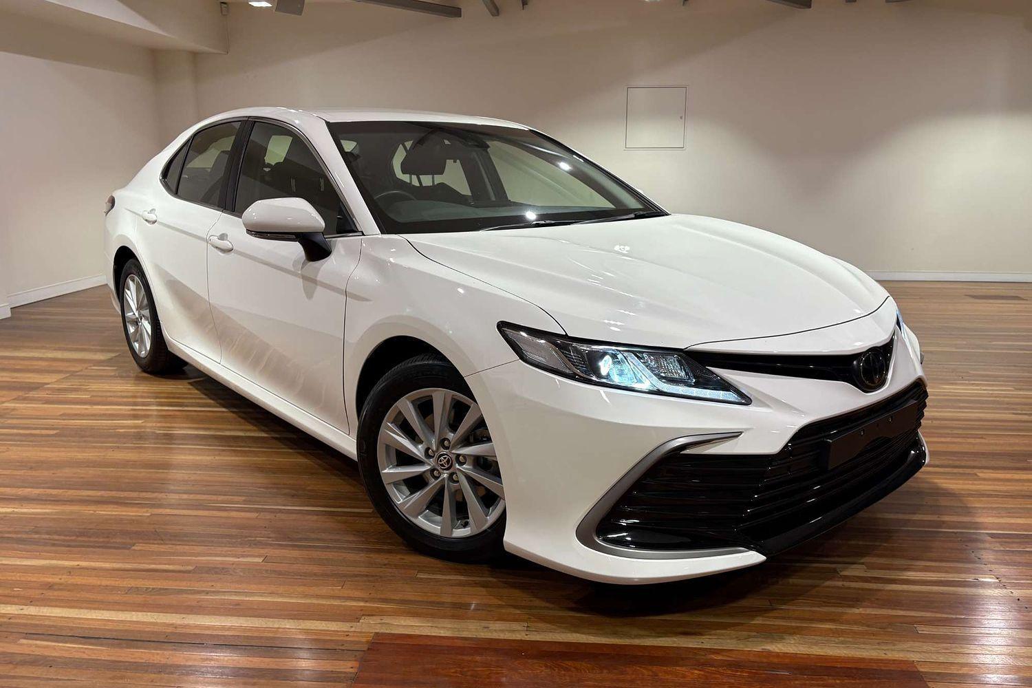 2024 Toyota Camry Ascent Sport in White