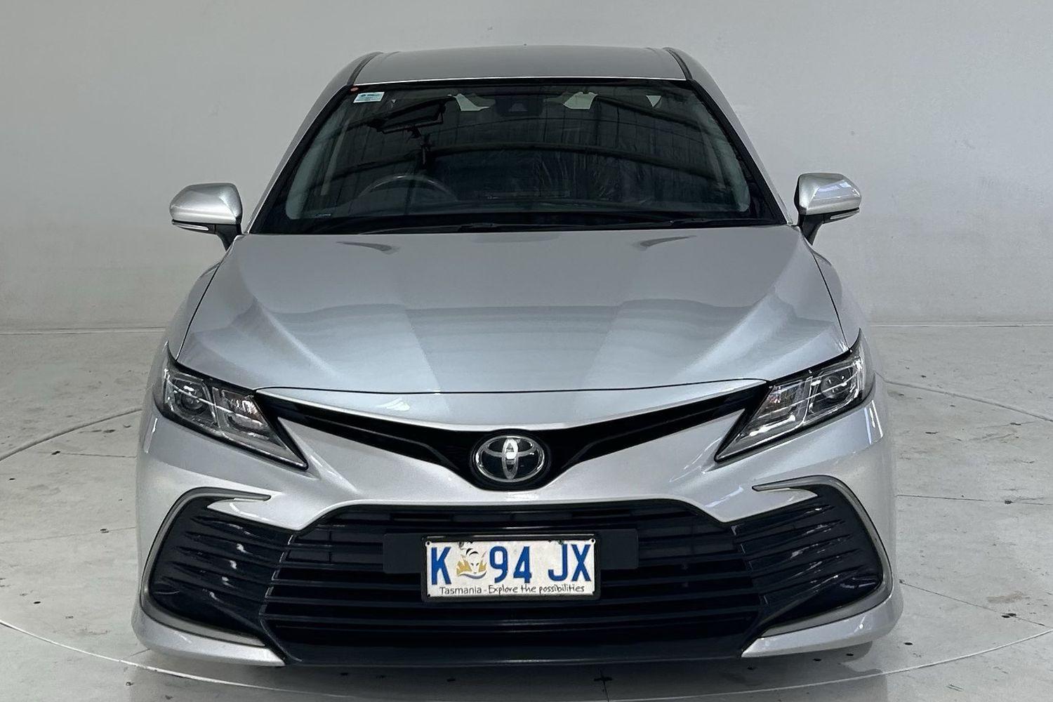 2022 Toyota Camry Ascent in Silver