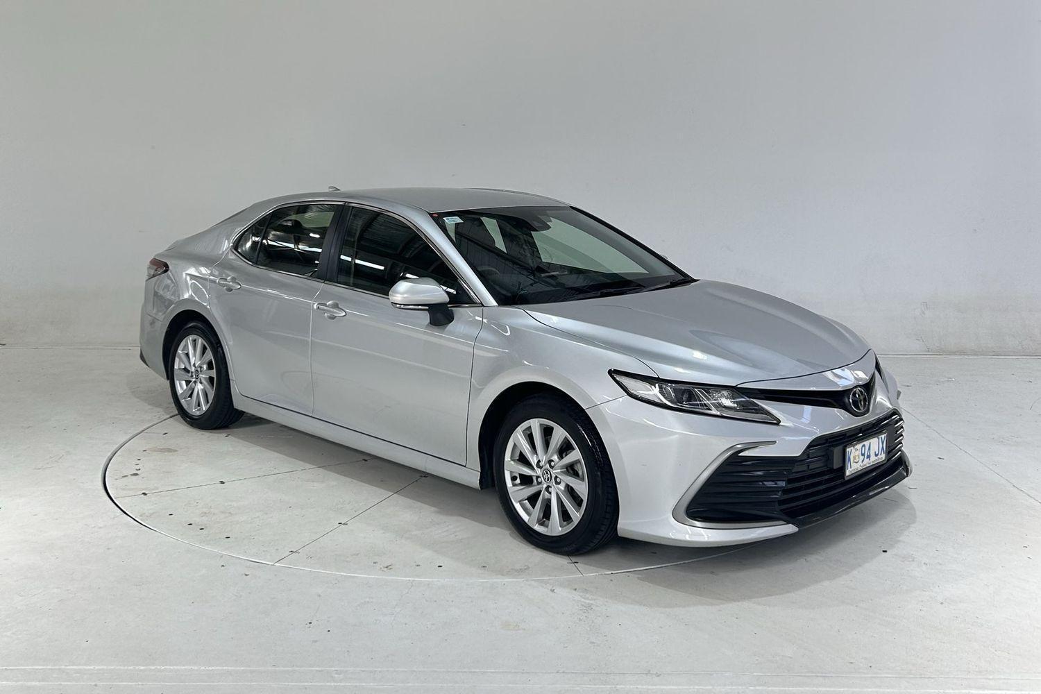 2022 Toyota Camry Ascent in Silver