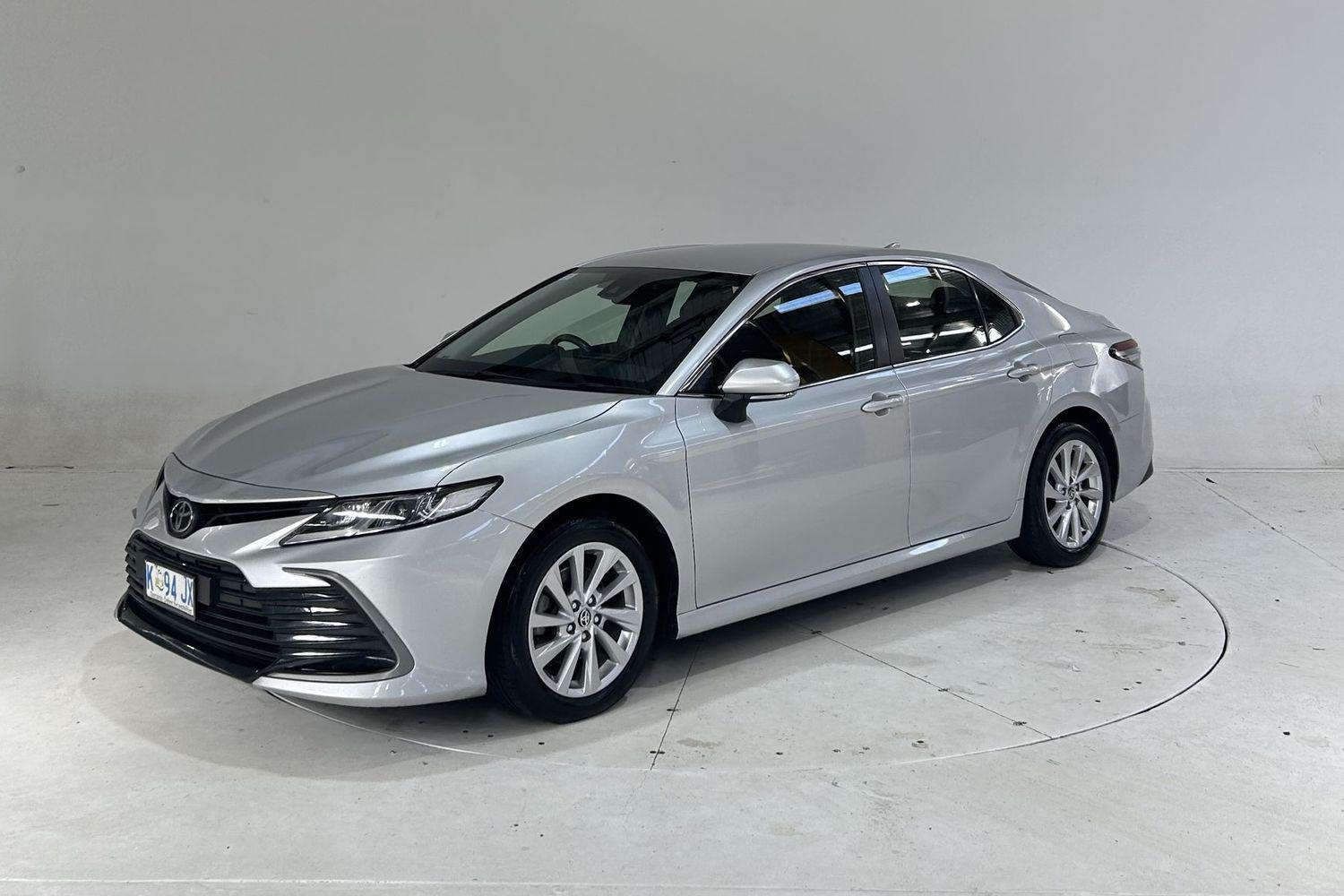 2022 Toyota Camry Ascent in Silver