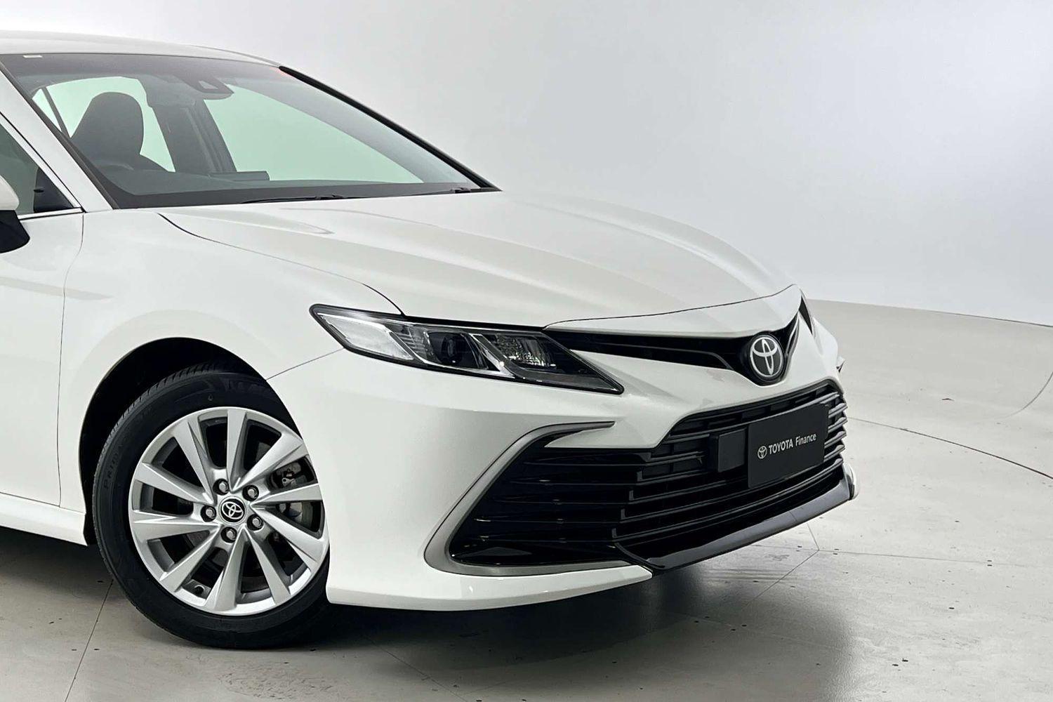 2022 Toyota Camry Ascent in White