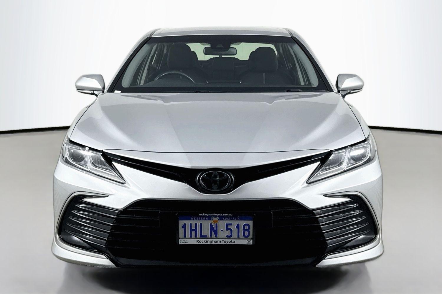 2021 Toyota Camry Ascent in Silver