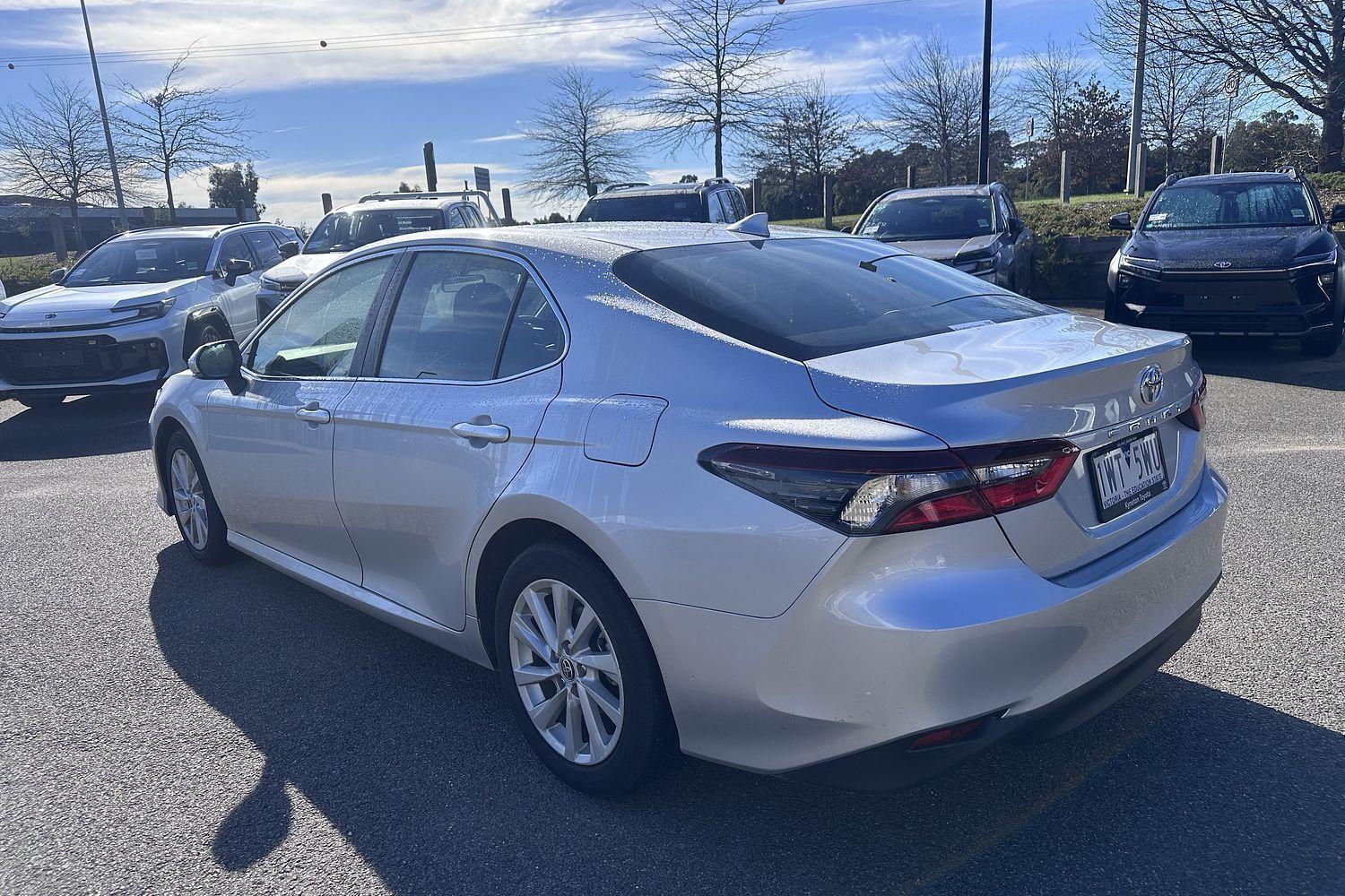 2022 Toyota Camry Ascent in Silver