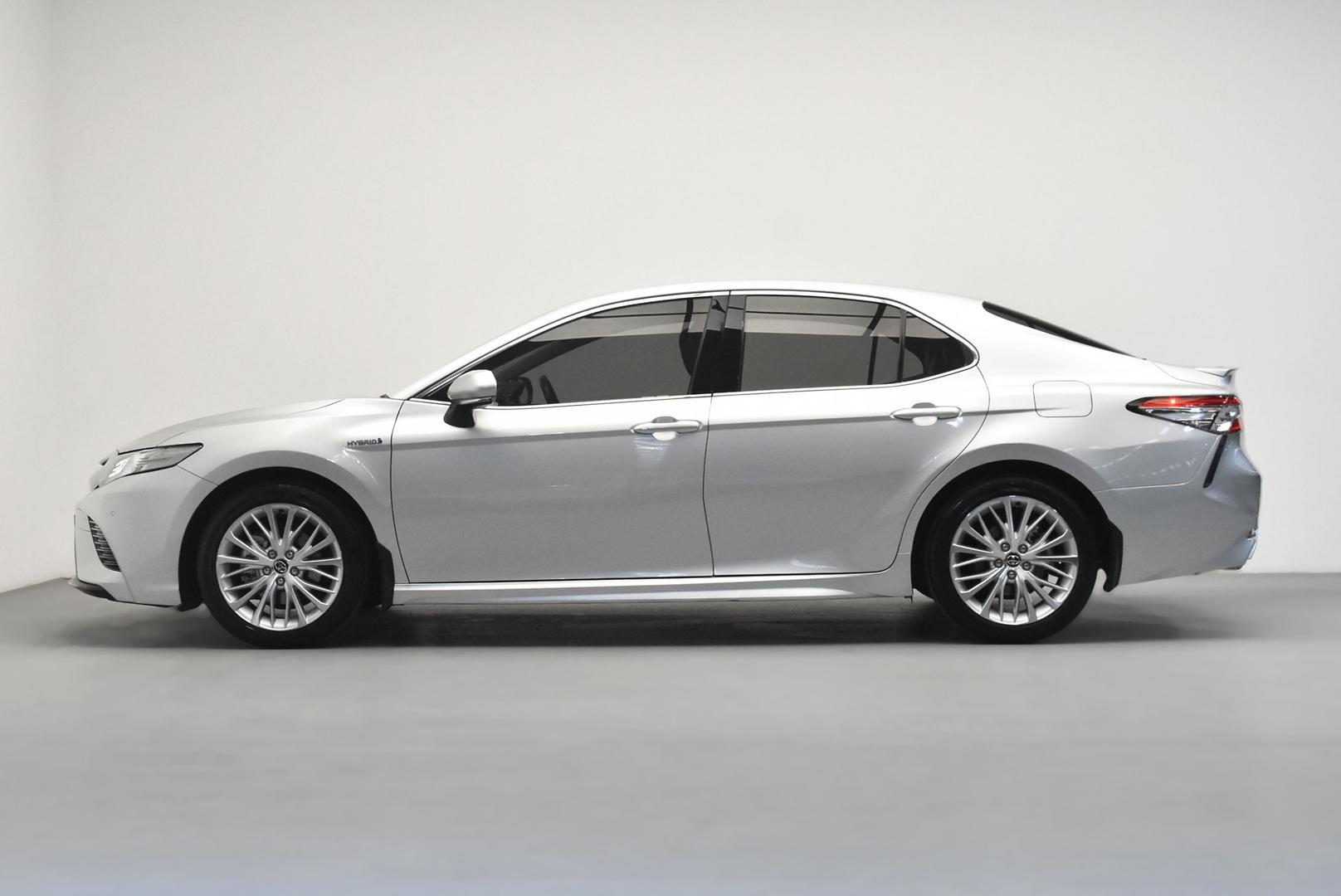 2018 Toyota Camry SL in Silver