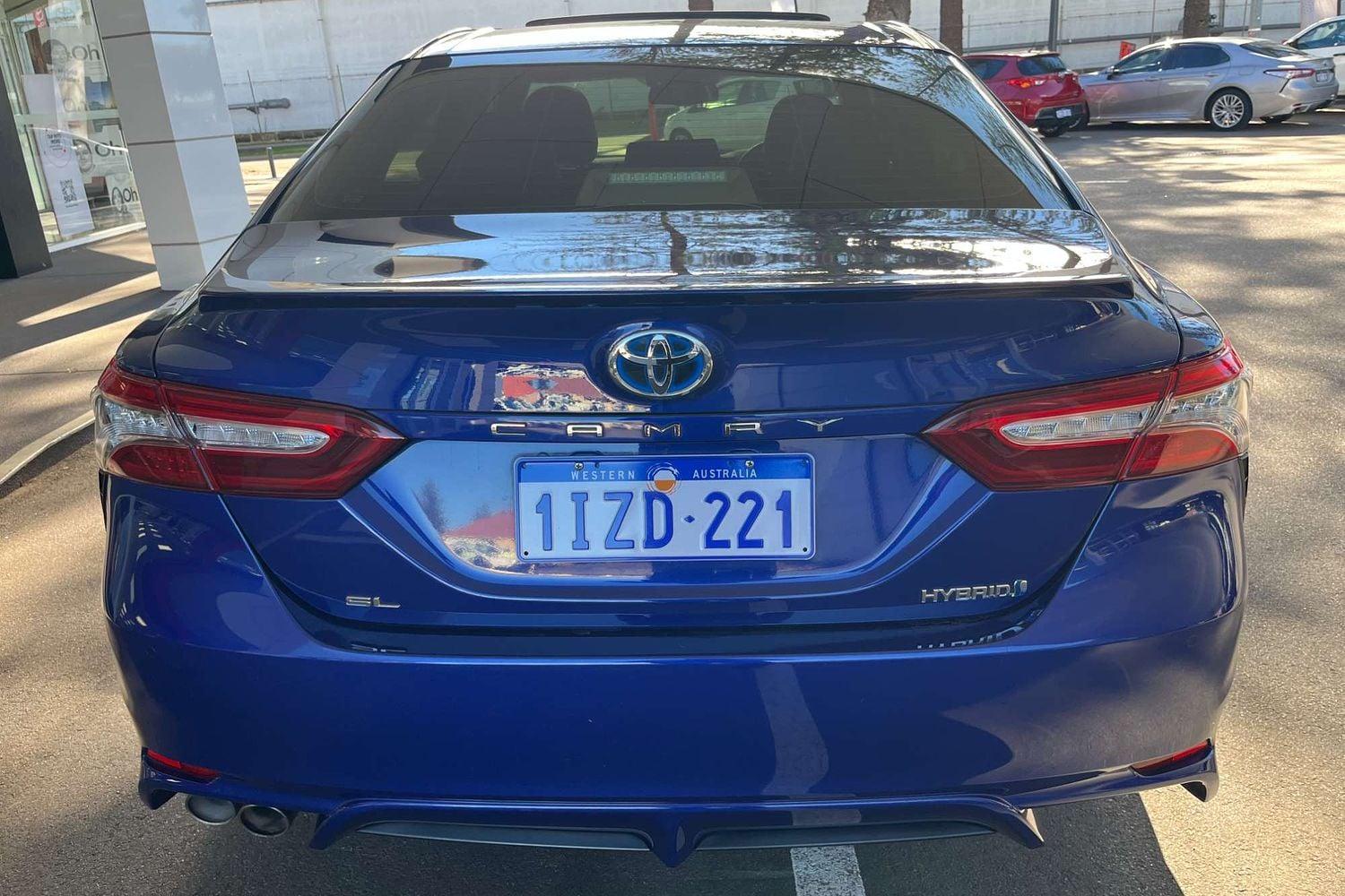 2019 Toyota Camry SL in Blue
