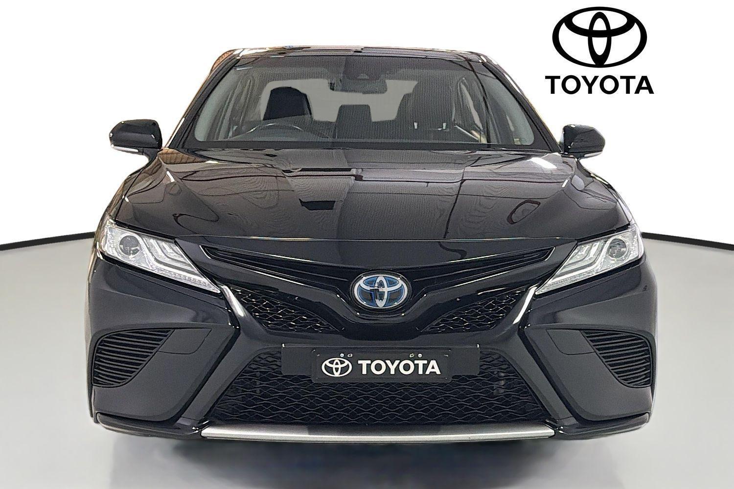 2020 Toyota Camry SL in Black