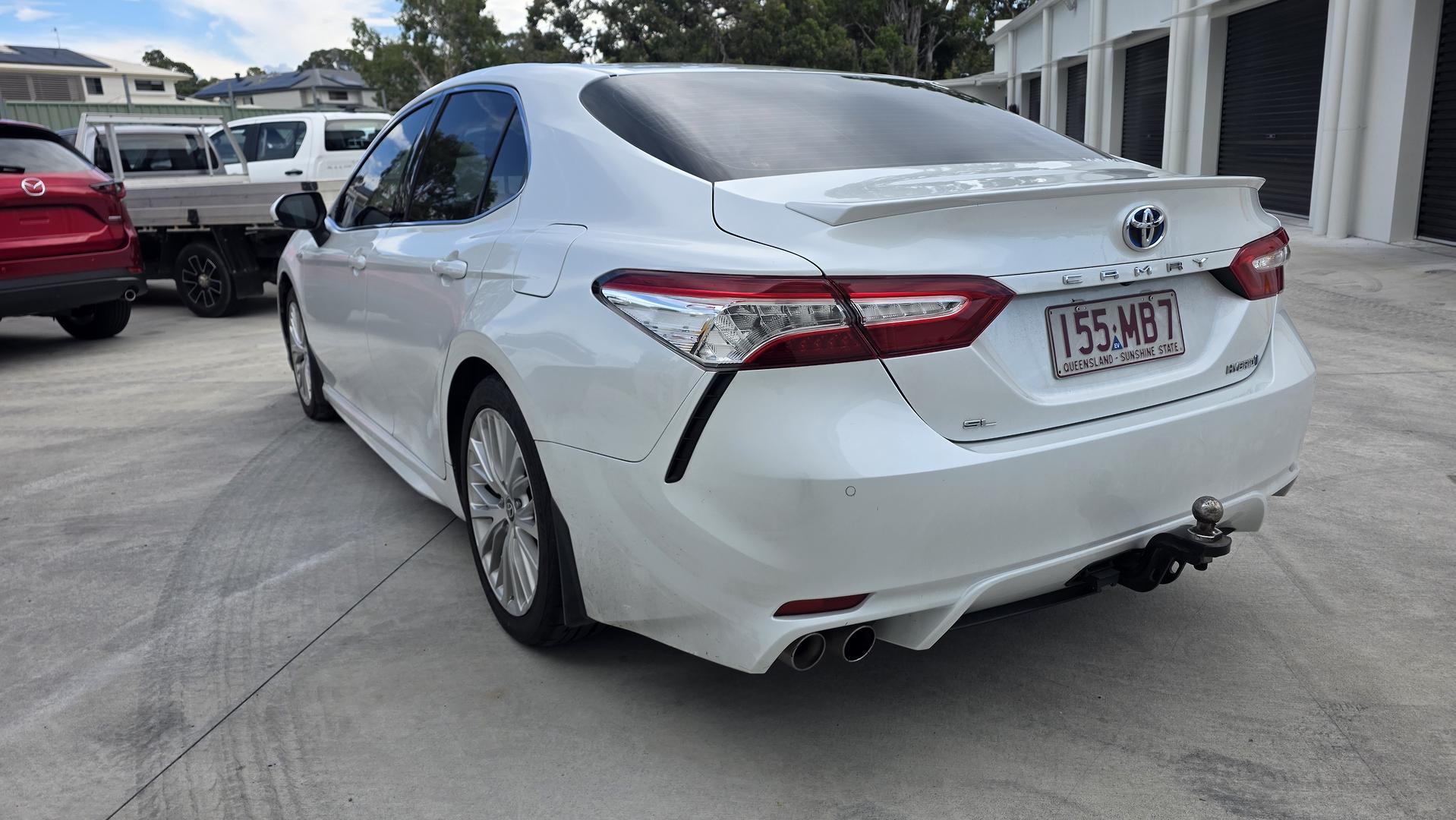 2020 Toyota Camry SL in White