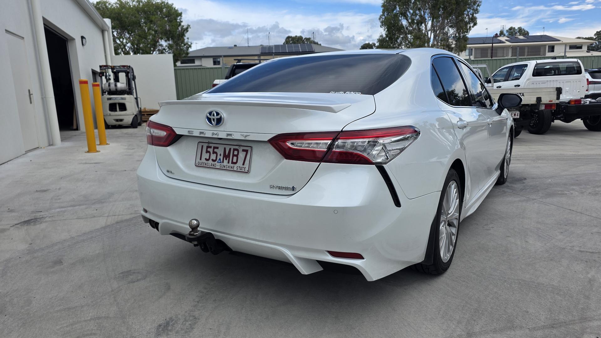 2020 Toyota Camry SL in White