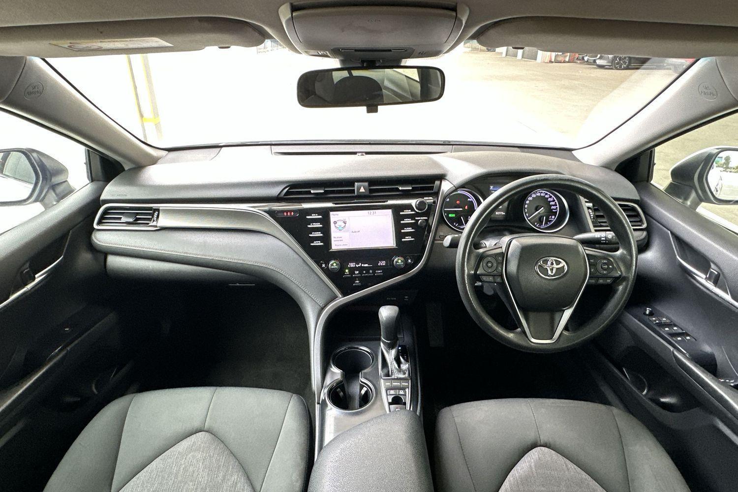 2020 Toyota Camry Ascent in White