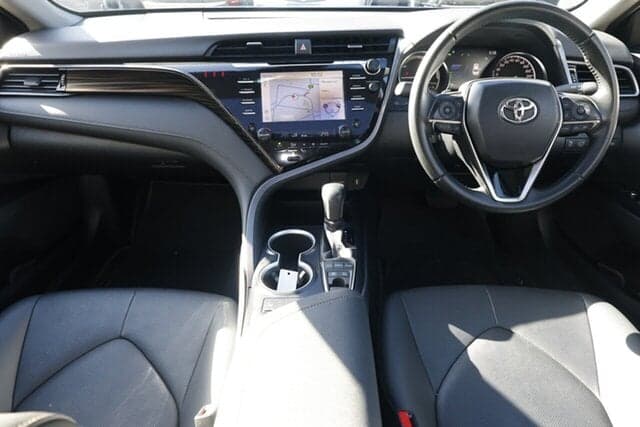 2020 Toyota Camry SL in Blue