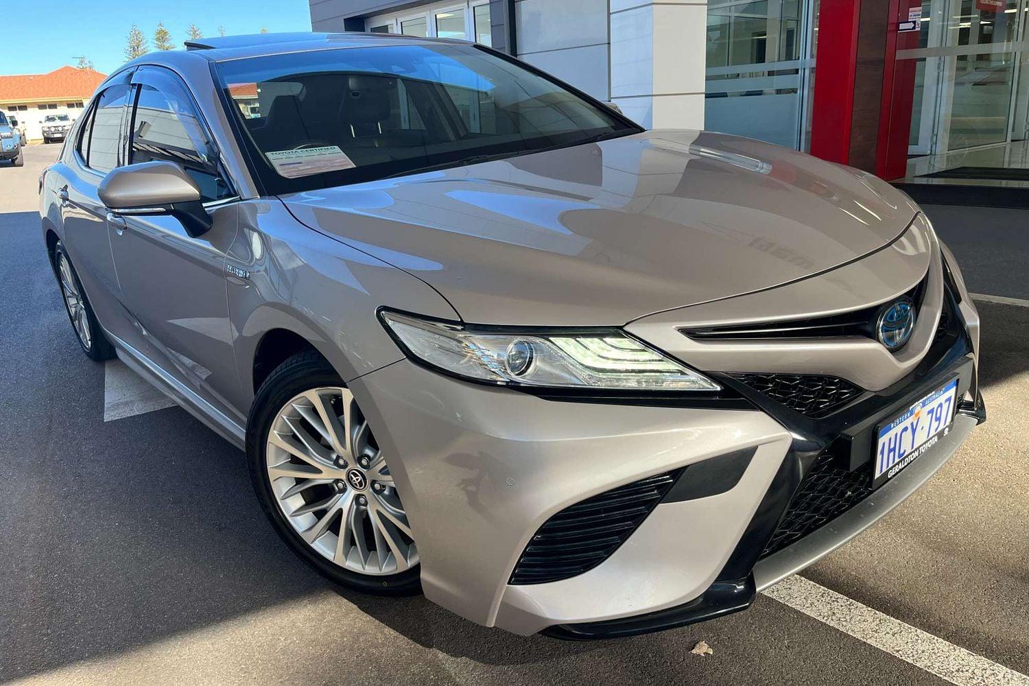 2020 Toyota Camry SL in Beige