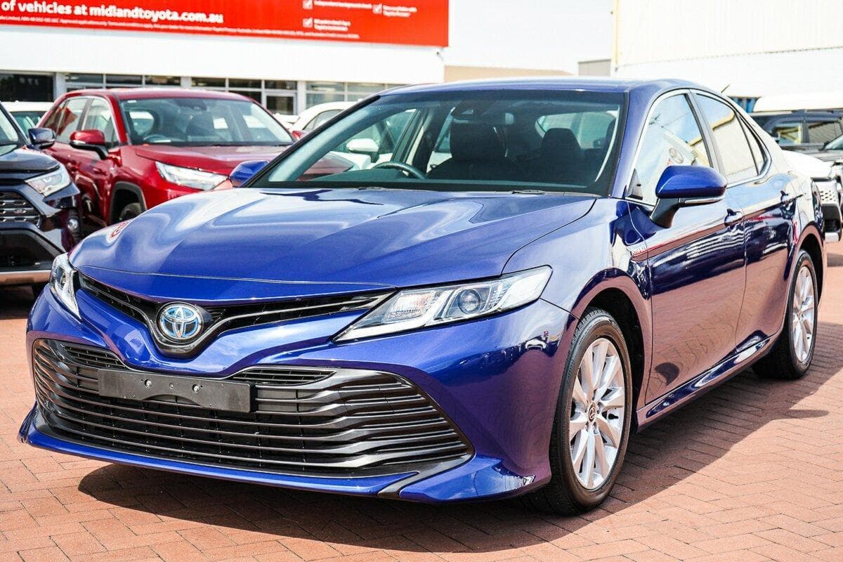 2020 Toyota Camry Ascent in Blue