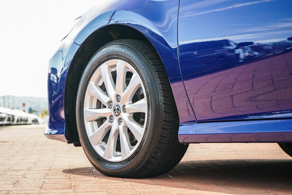 2020 Toyota Camry Ascent in Blue