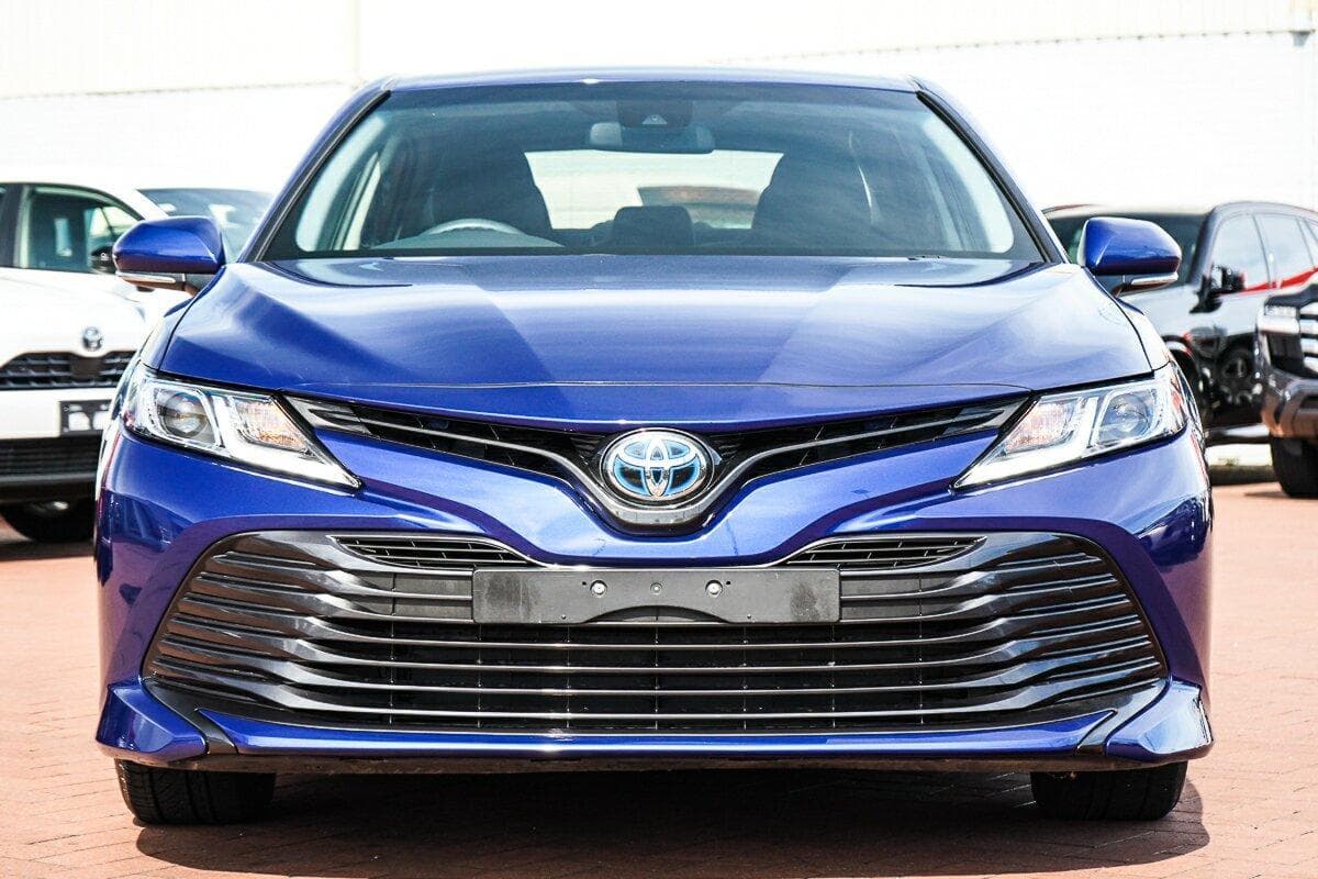 2020 Toyota Camry Ascent in Blue
