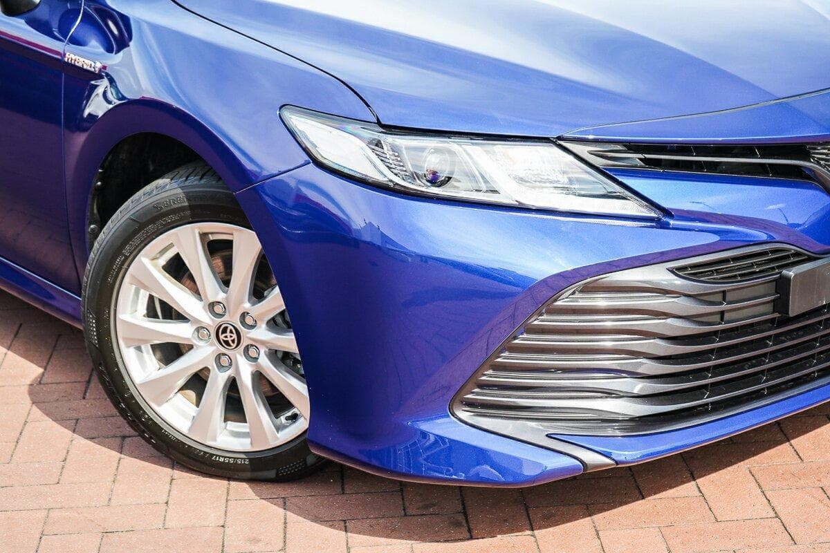 2020 Toyota Camry Ascent in Blue