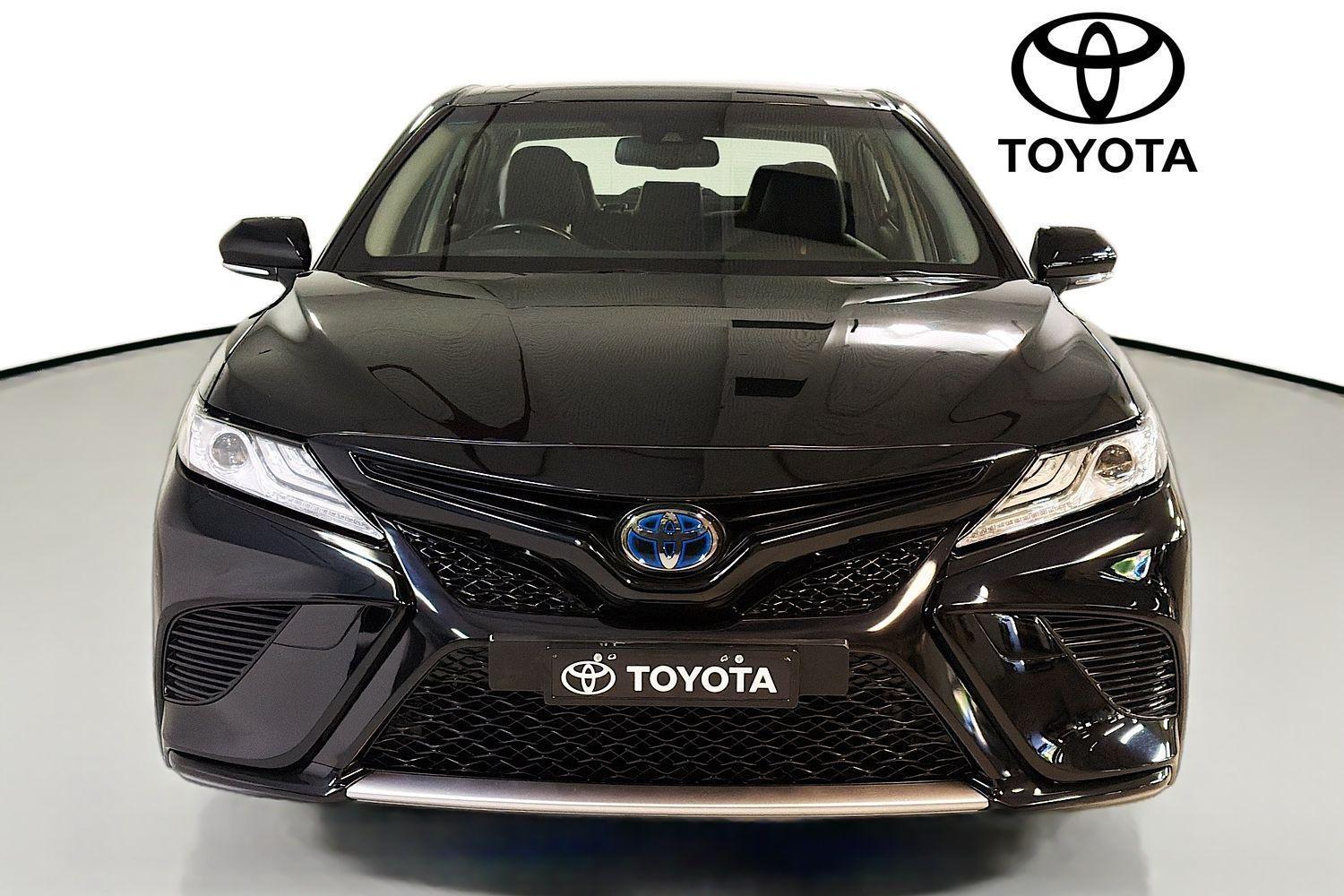 2020 Toyota Camry SL in Black