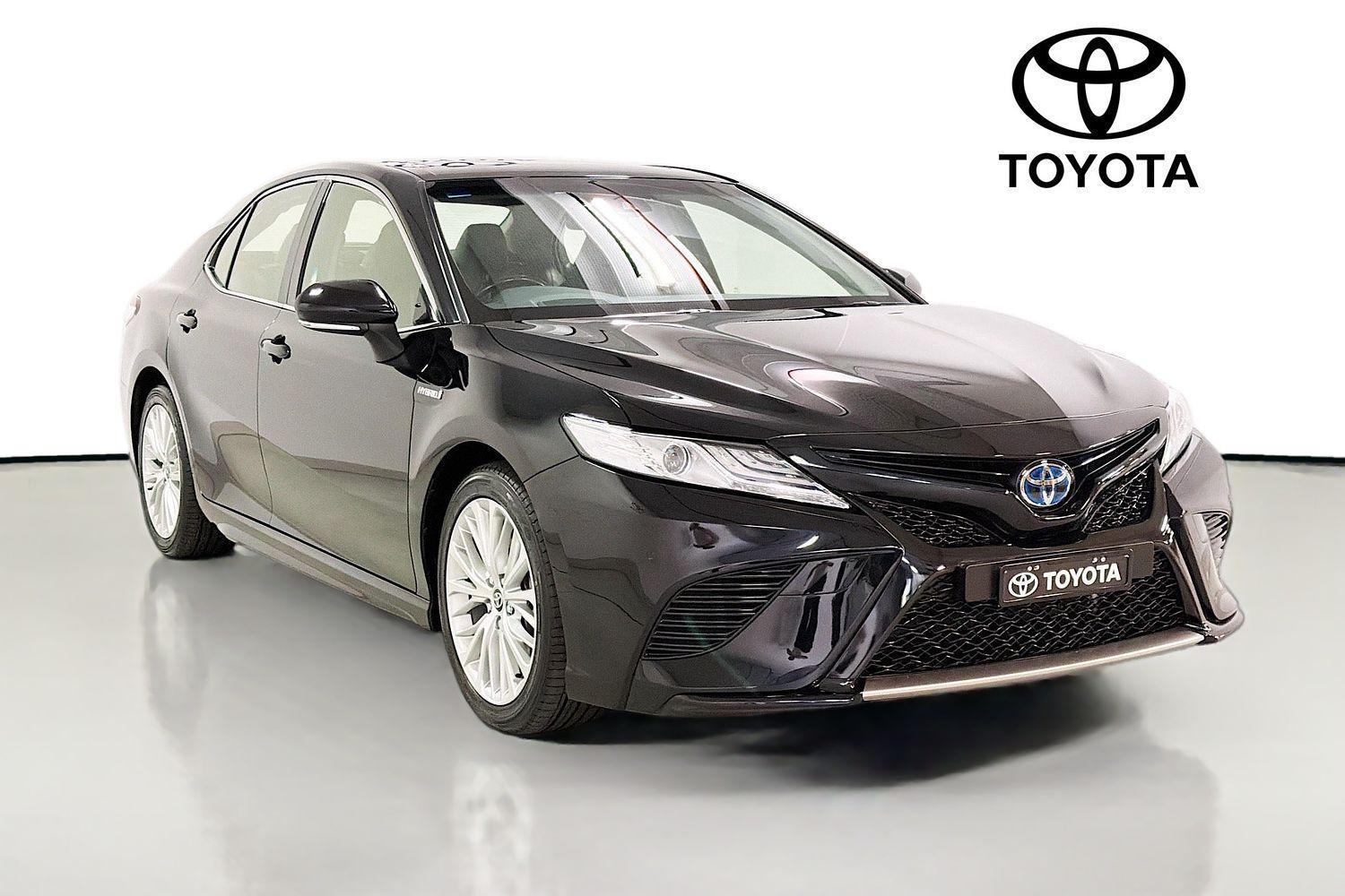 2020 Toyota Camry SL in Black