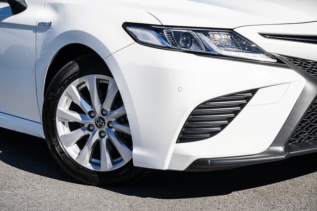 2018 Toyota Camry Ascent Sport in White