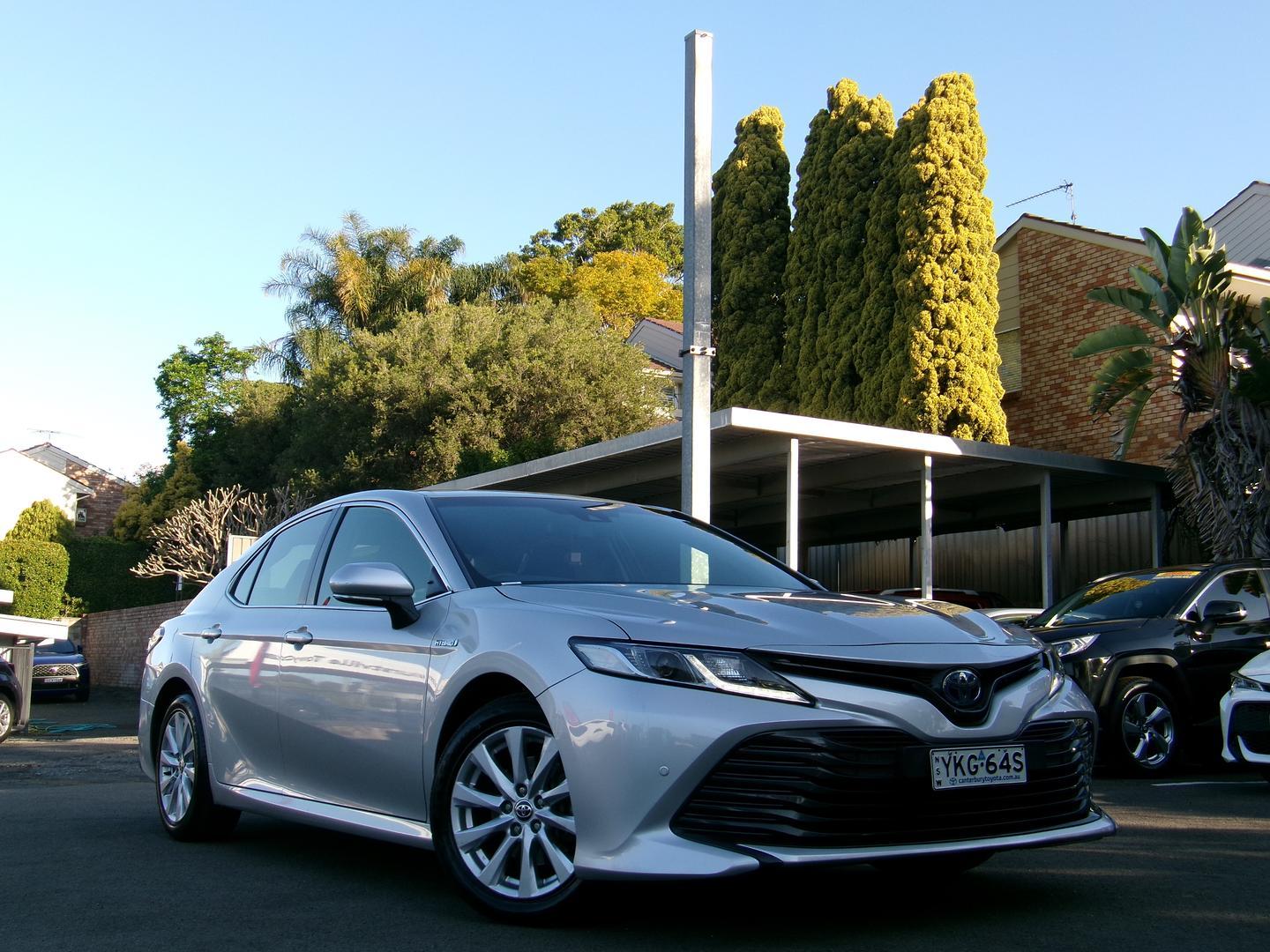 2020 Toyota Camry Ascent in Silver