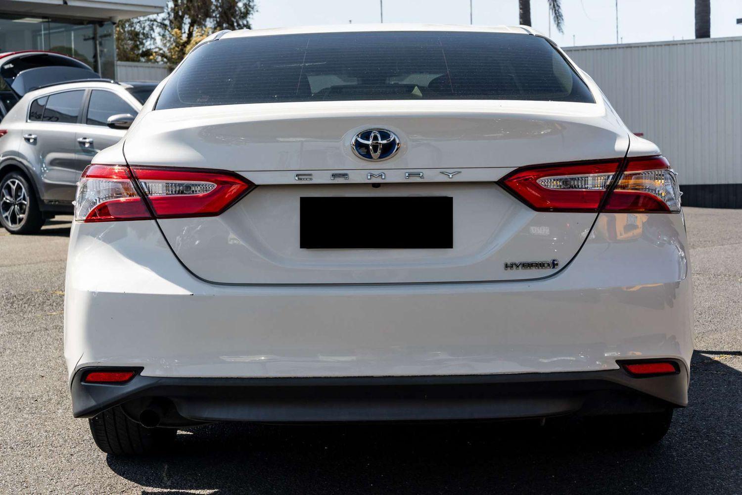 2019 Toyota Camry Ascent in White