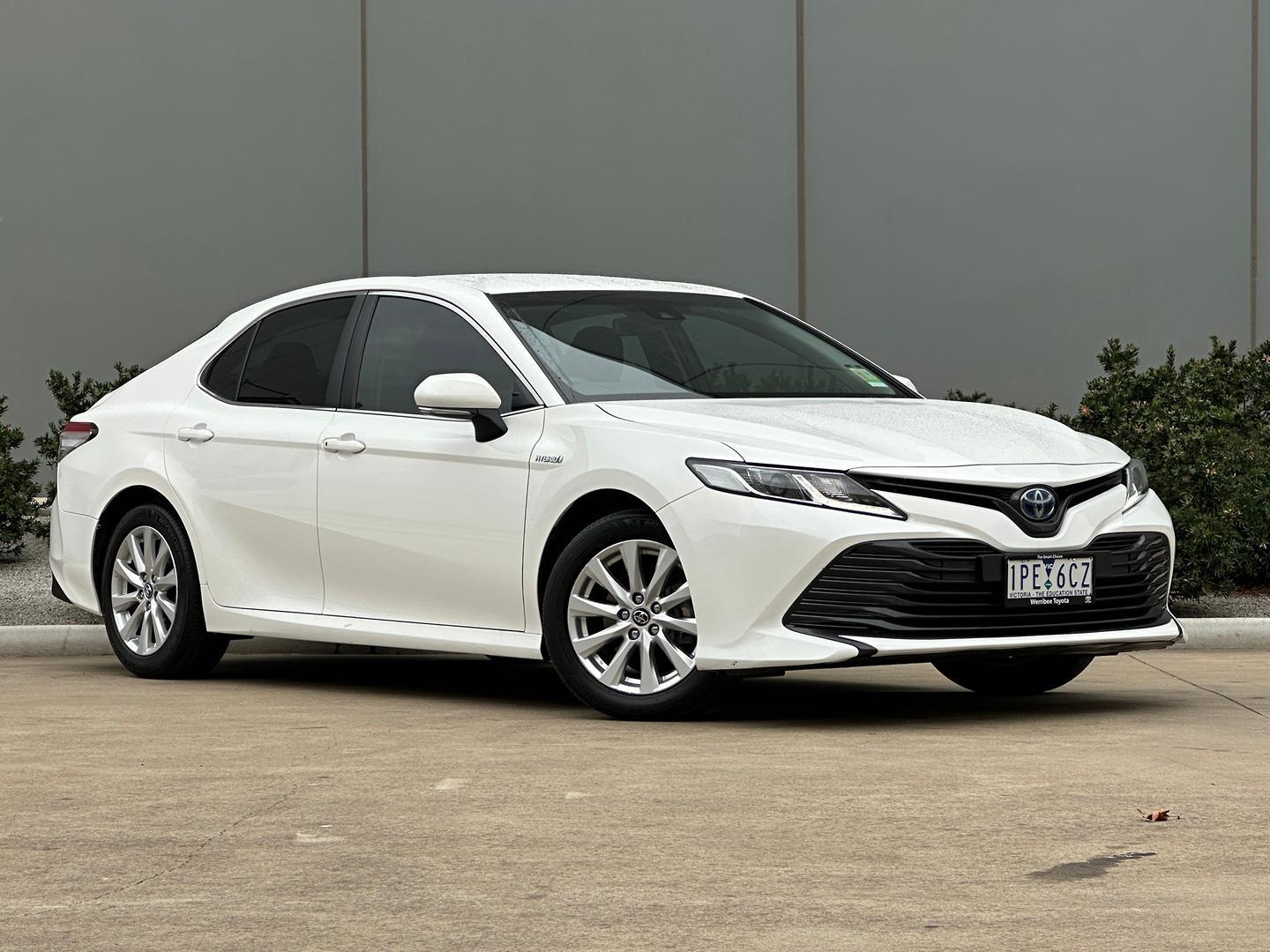 2019 Toyota Camry Ascent in White