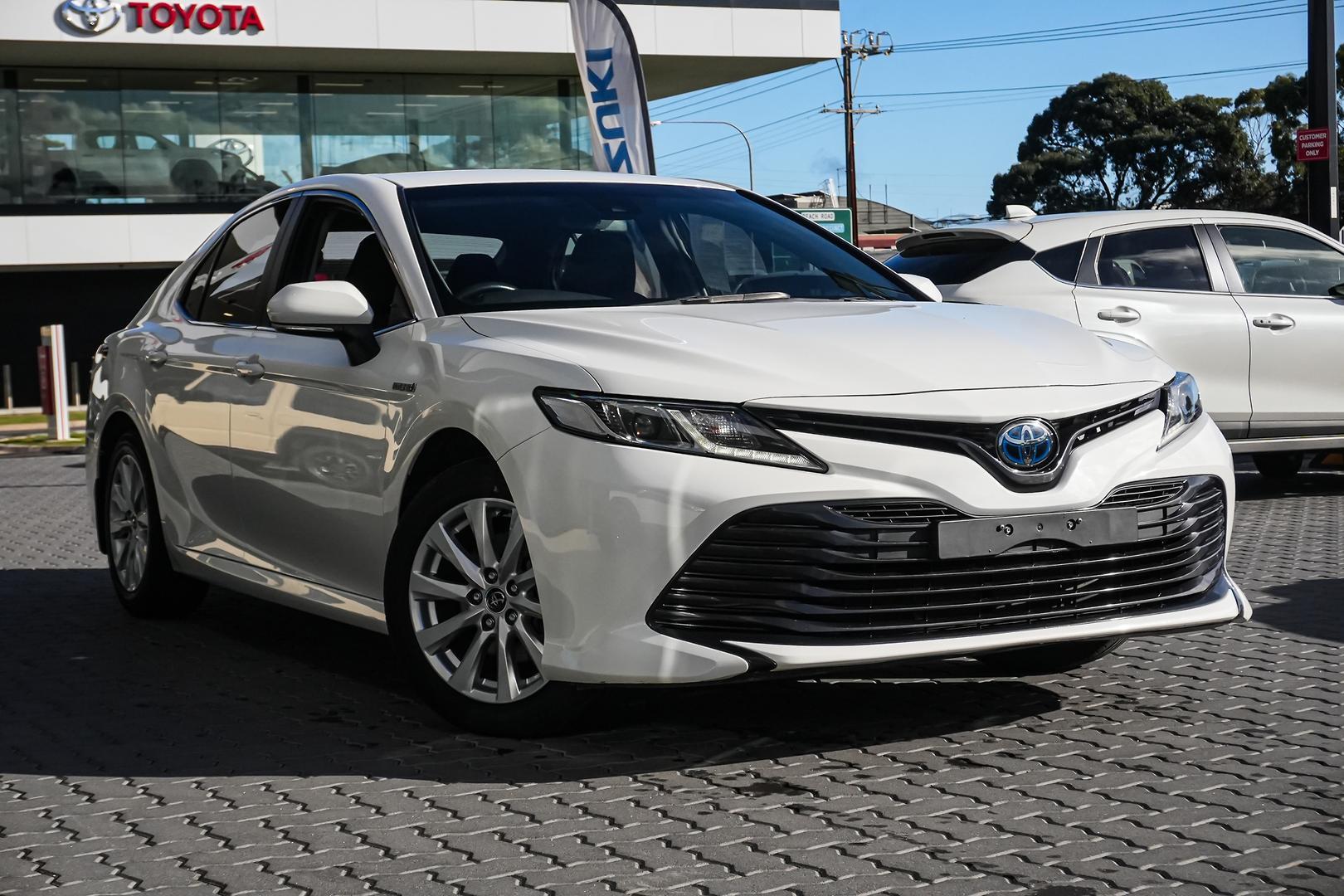 2019 Toyota Camry Ascent in White