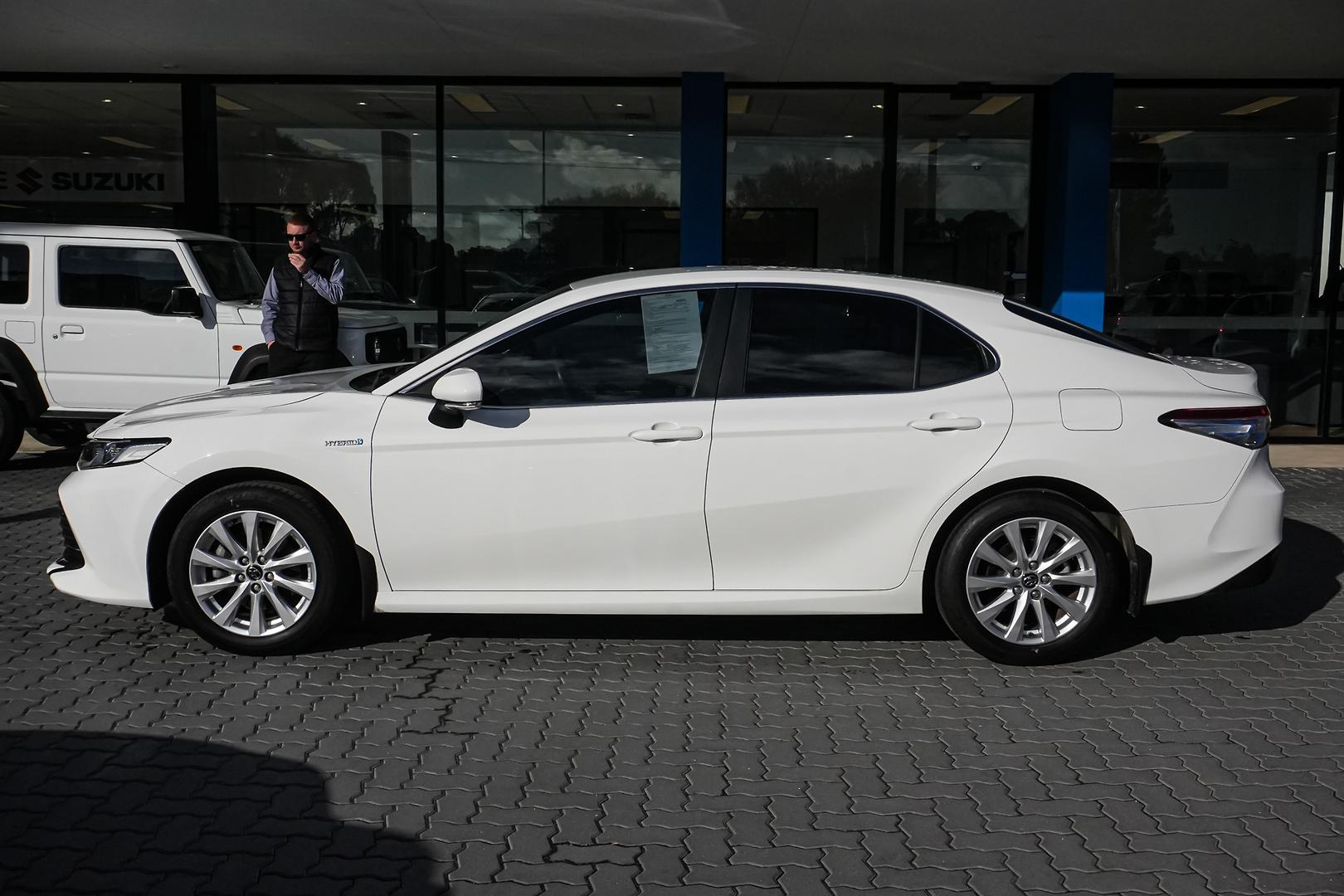 2019 Toyota Camry Ascent in White