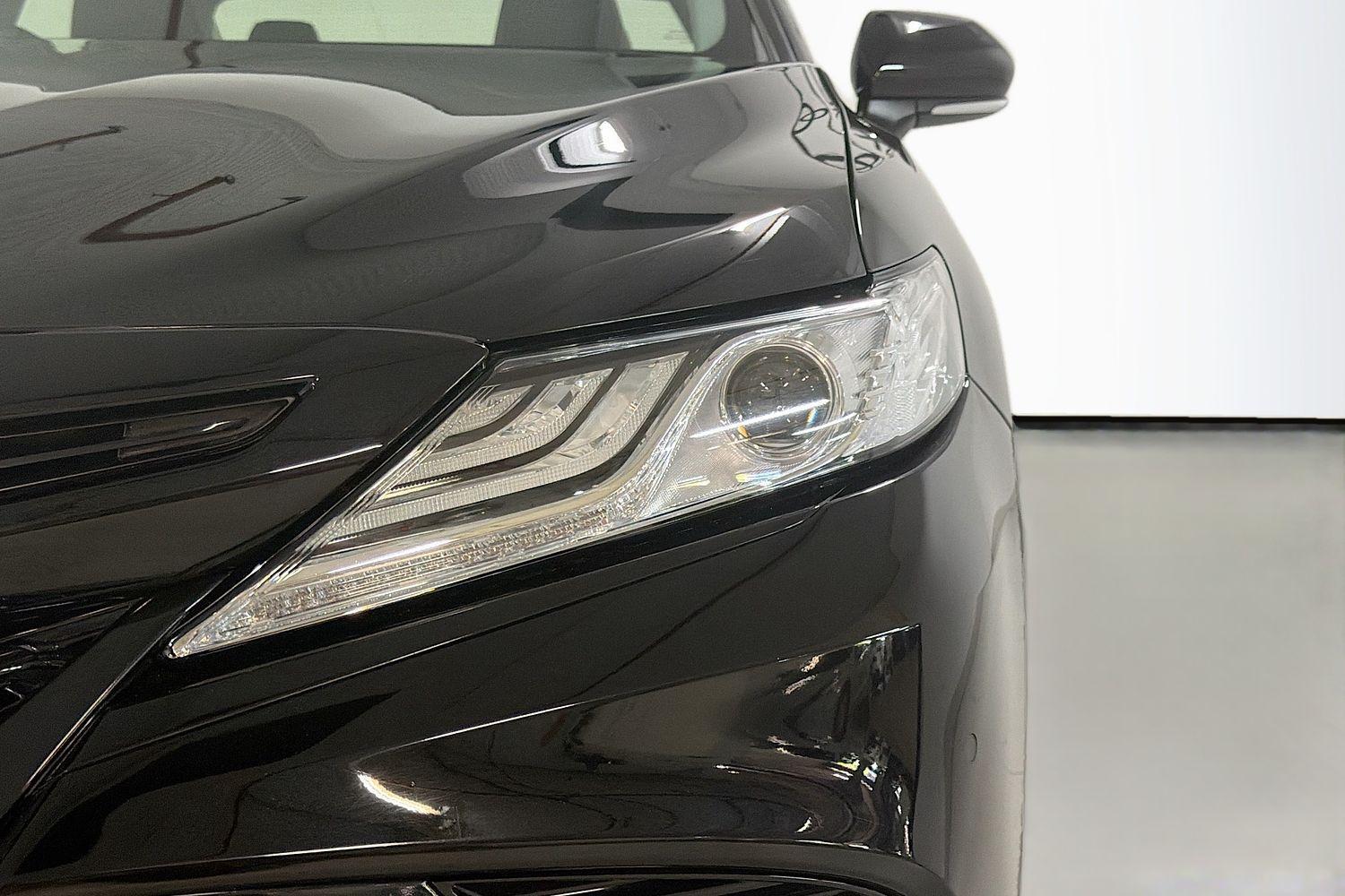 2020 Toyota Camry SL in Black