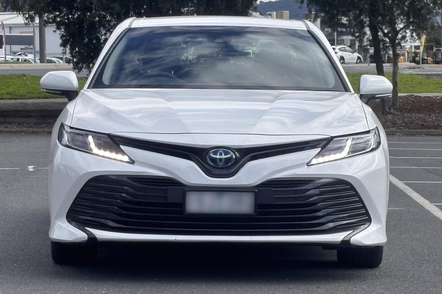 2019 Toyota Camry Ascent in White
