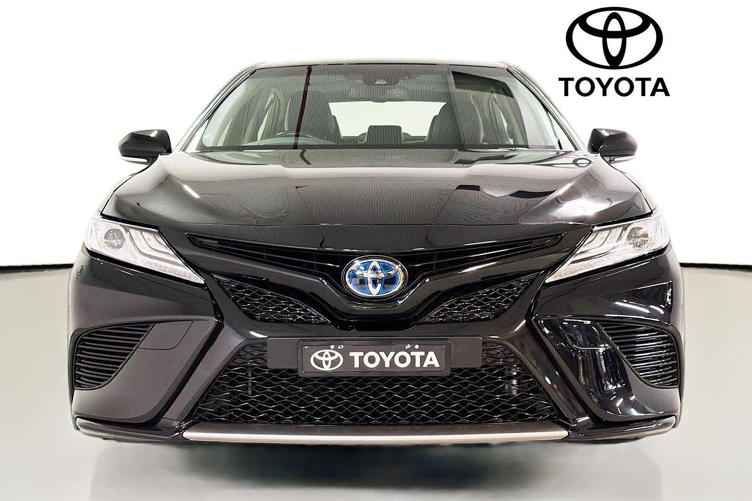 2020 Toyota Camry SL in Black