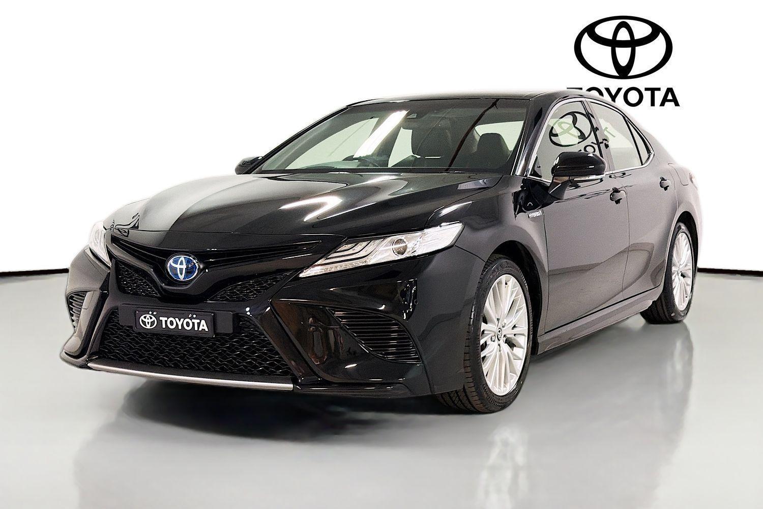 2020 Toyota Camry SL in Black