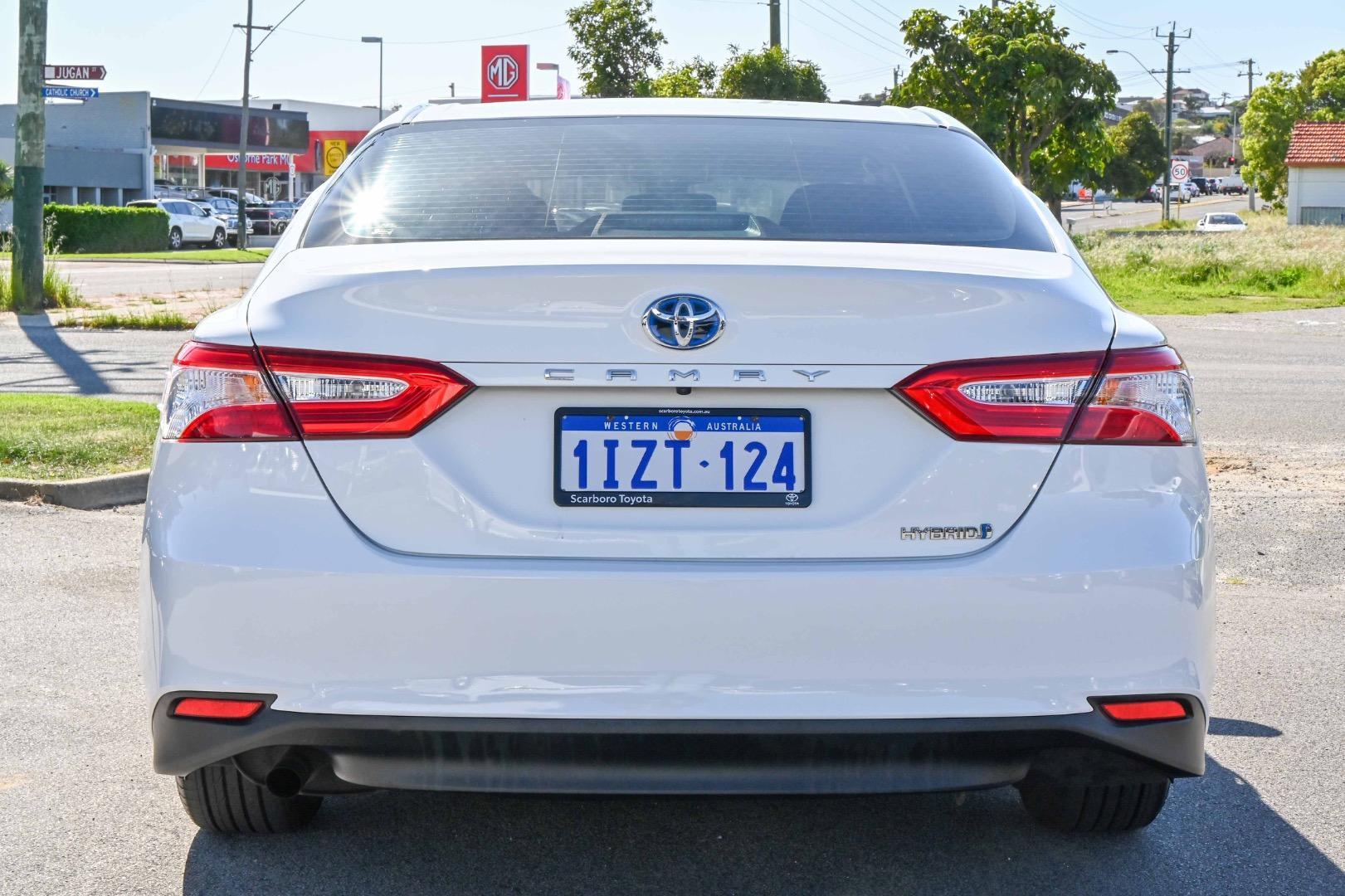 2020 Toyota Camry Ascent in White