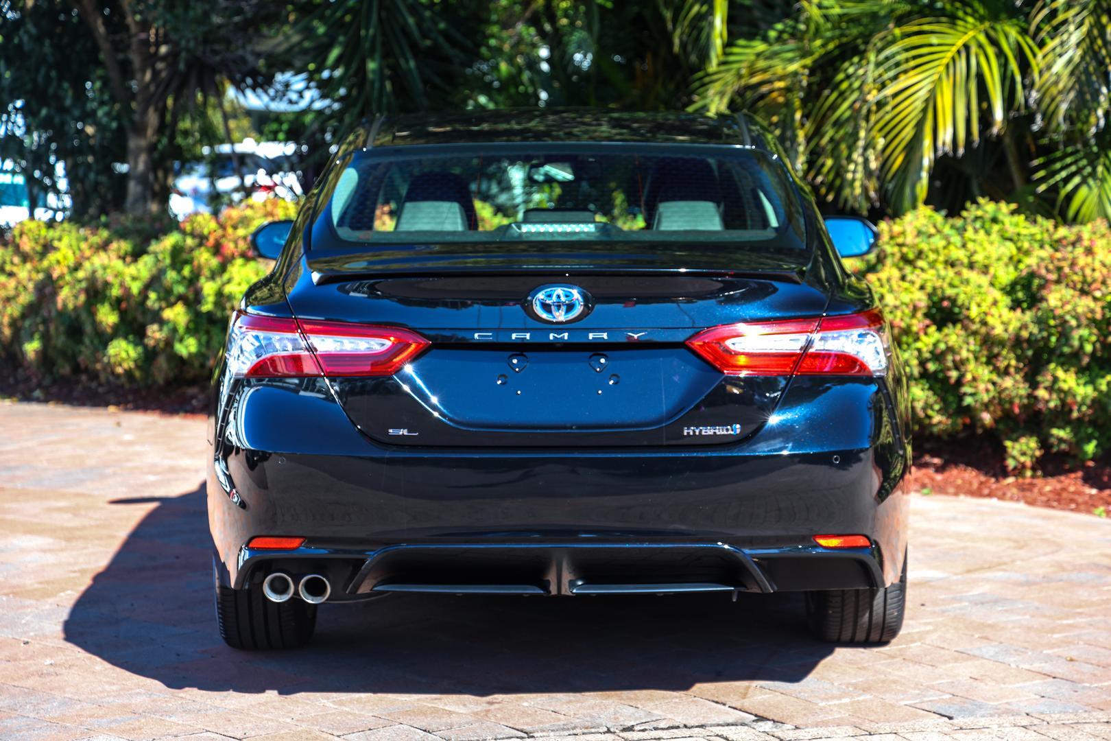 2020 Toyota Camry SL in Black